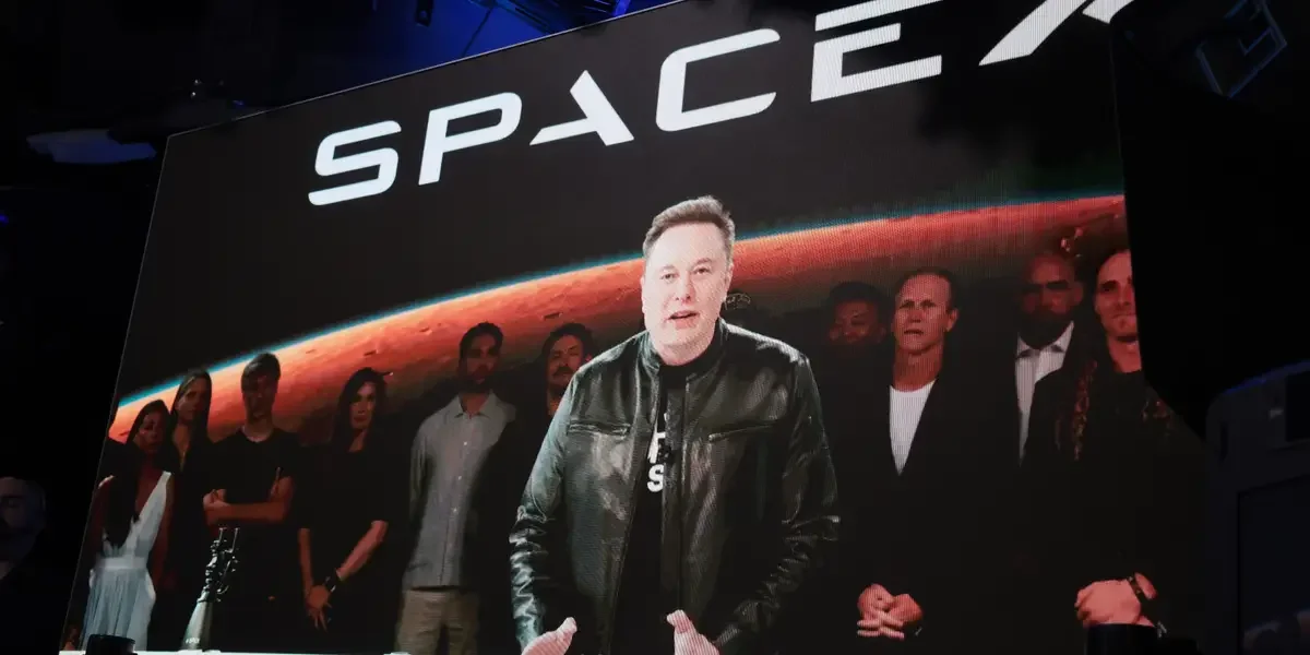 SpaceX Joins Nasdaq 100 as Analysts Bet Big on Growth