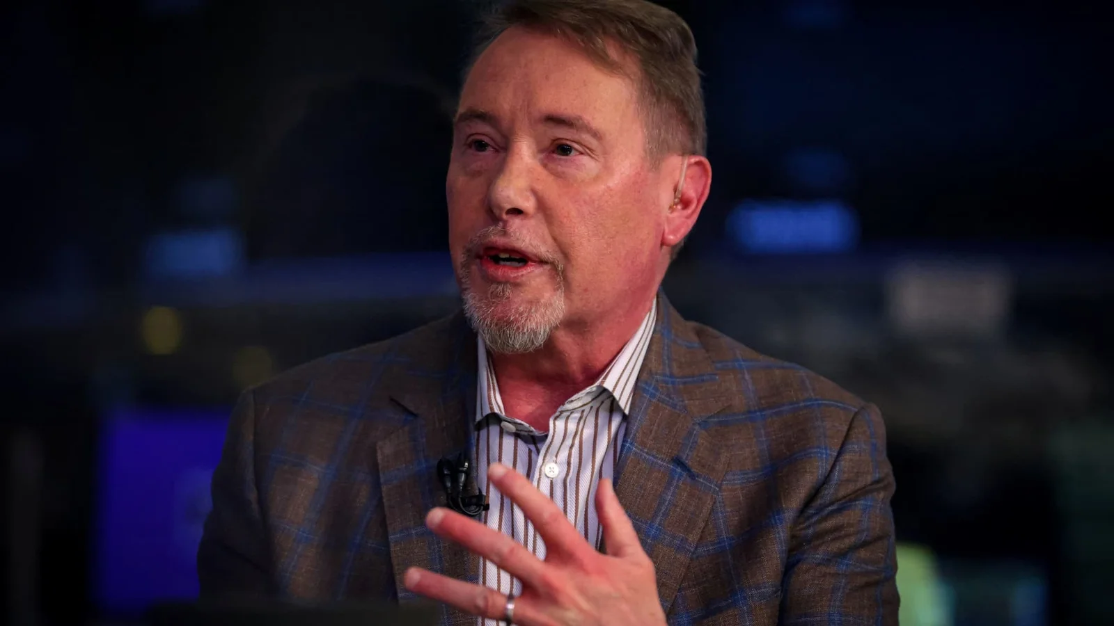 Gundlach says Warsh’s hawkish stance hints at less easing and a price-stability focus