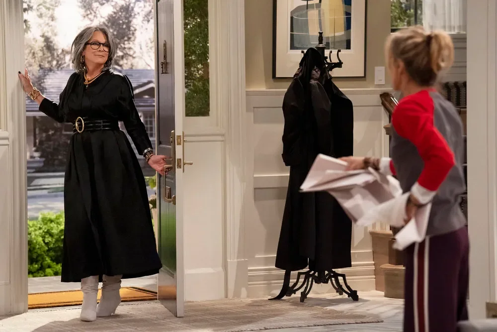 Jamie Lee Curtis Fought for a Sitcom, Helping NBC Bring Back Multi-Cam Comedy