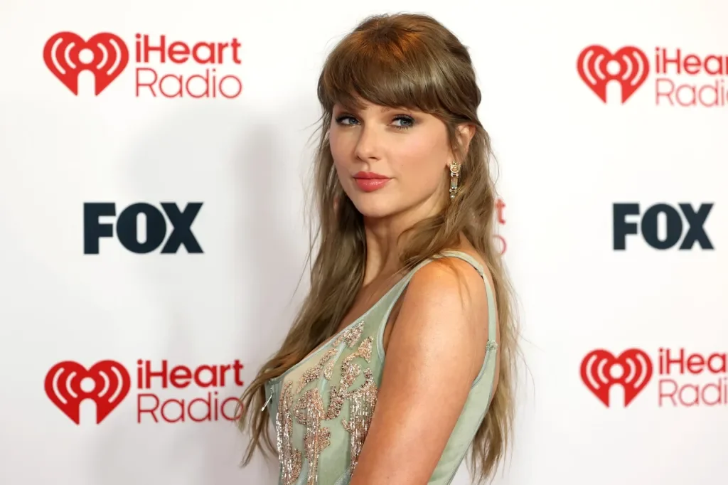 Swift’s Lawyer Battles Trademark Suit Over 'Life of a Showgirl' Title
