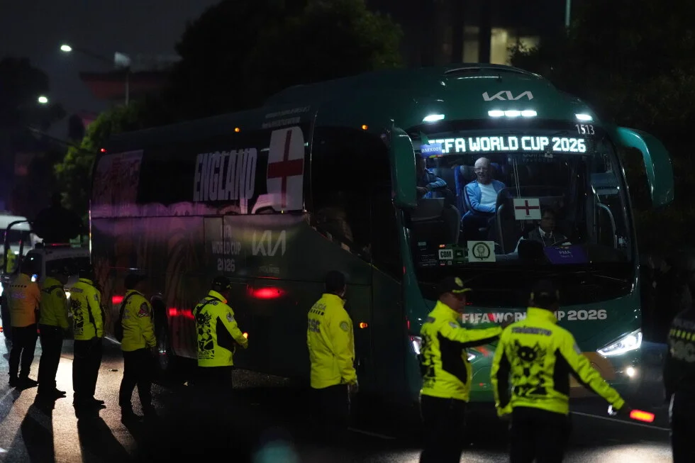 Mexico fans serenade England with horns to disrupt sleep at World Cup hotel