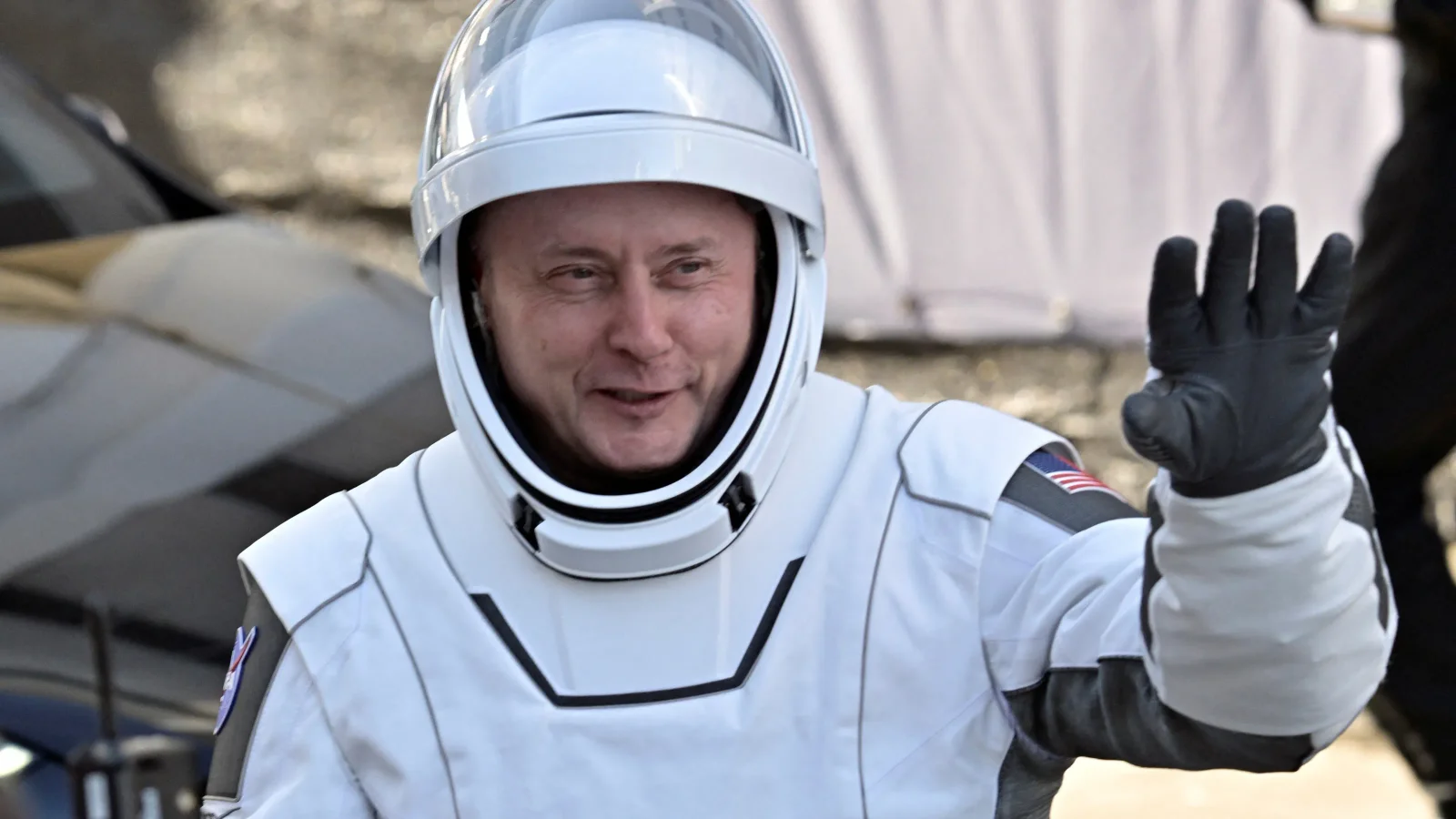 Fincke retires as NASA astronaut after 549 days in space