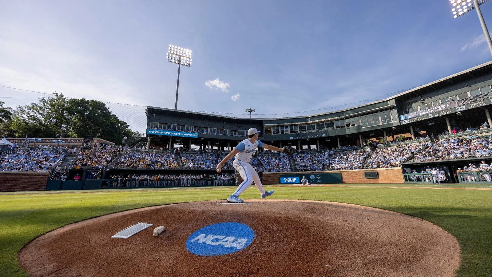Tar Heels Blank VCU to Open Chapel Hill Regional, 8-0