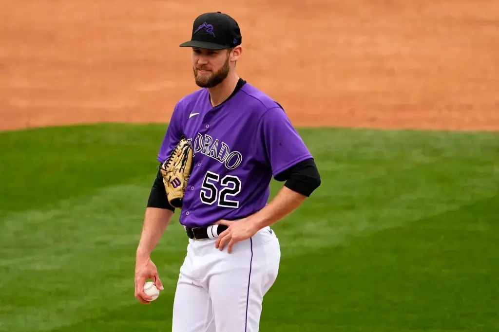 Rockies' Daniel Bard on IL for Anxiety