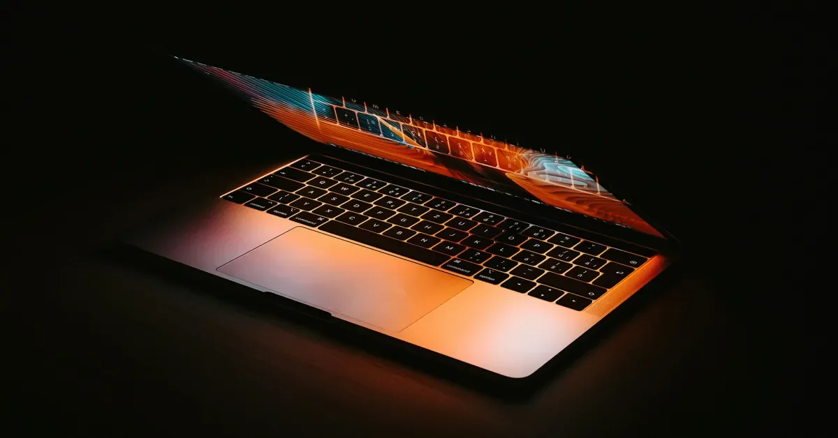Apple Rumored to Launch MacBook Ultra and Updated Pro This Fall
