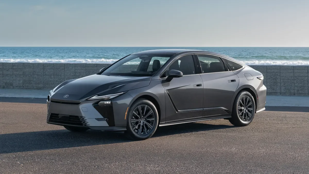 Lexus ES 2026 moves to hybrid and EV power with a calm, luxury focus