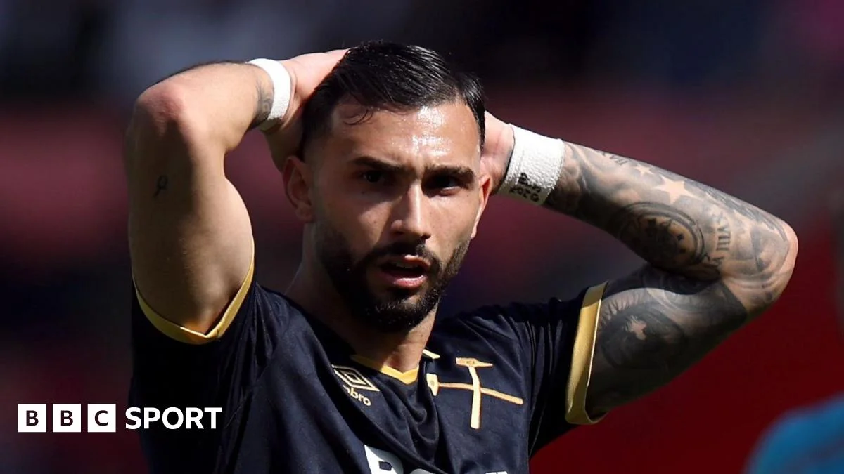 Brentford thrash West Ham to tighten relegation race as Spurs eye lifeline
