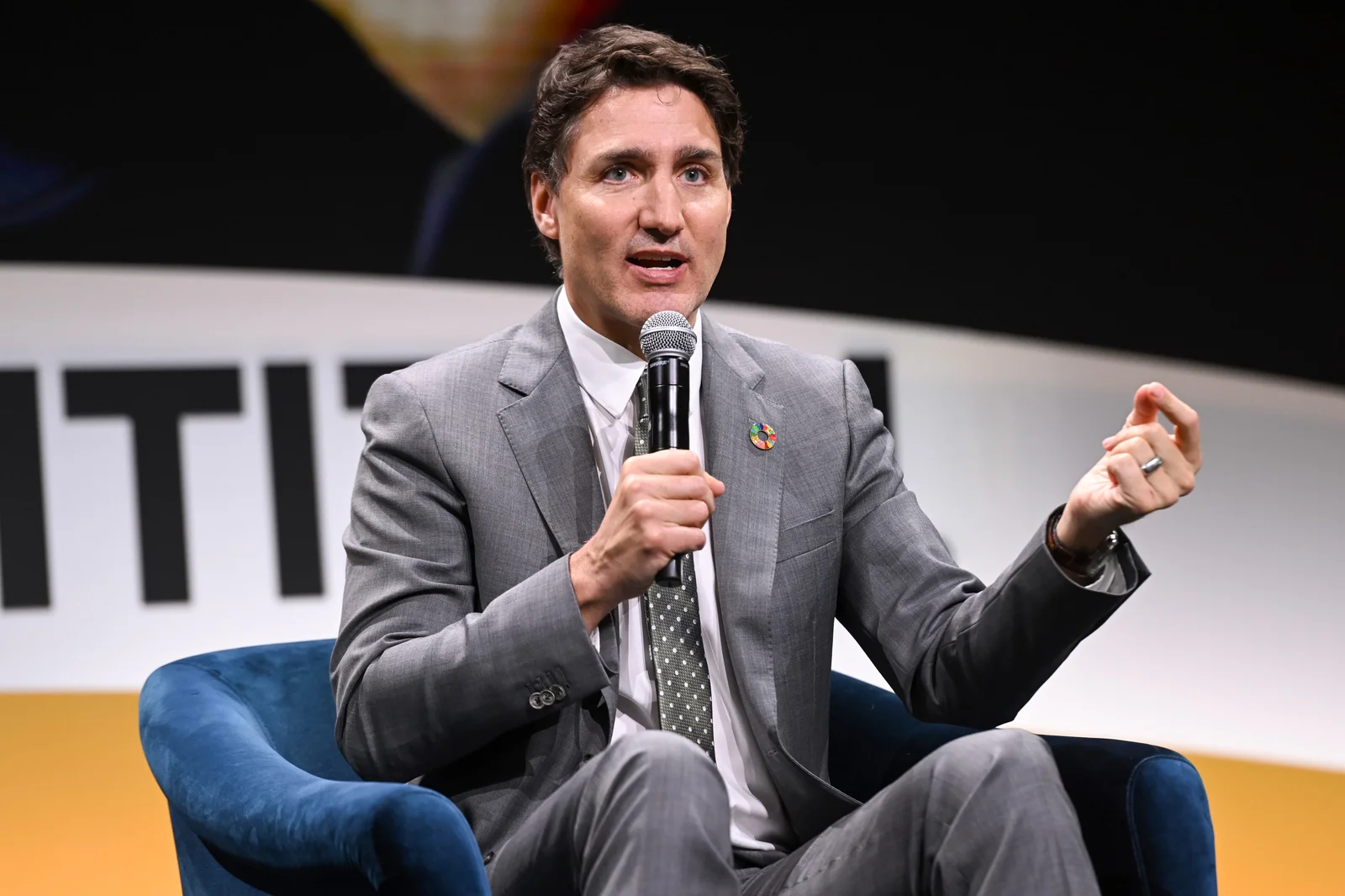Trudeau advocates for democracy and Canada's competitiveness in New York.