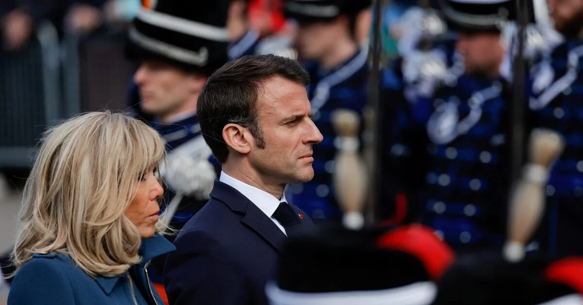 Macron faces protests in Netherlands and shifts strategy after China trip.