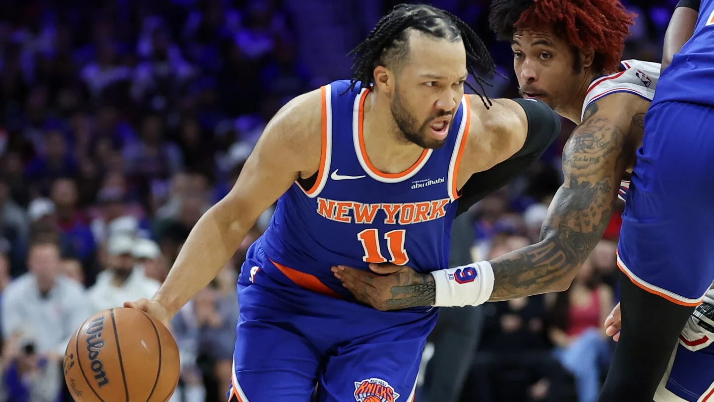 Brunson drops 33 as Knicks seize 3-0 series lead over Sixers
