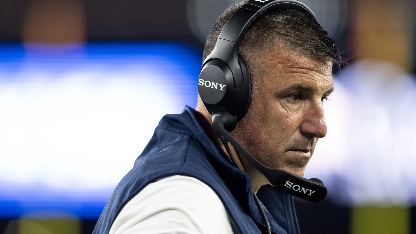 Vrabel clarifies depth critique, says Patriots must develop backups