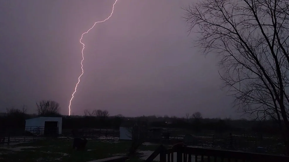 Severe storms and power outages hit Michigan.