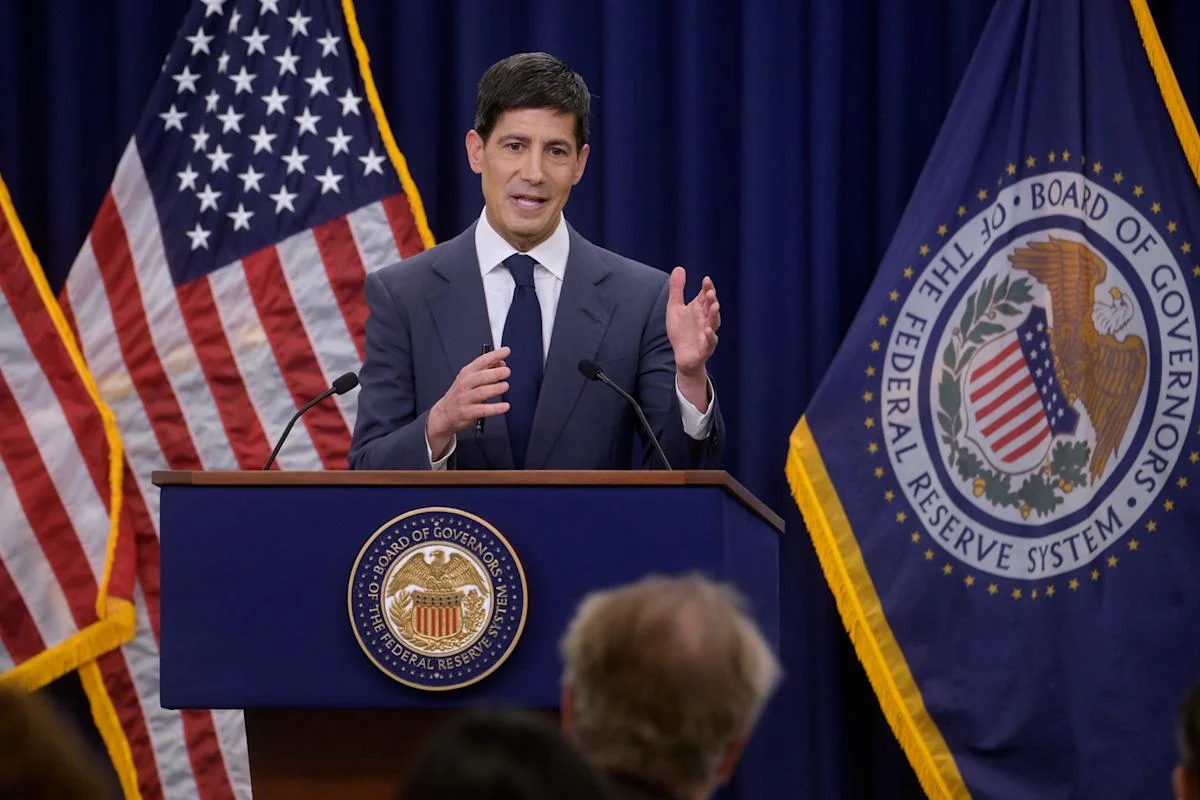 Fed Holds Rates Steady, but Warsh Era Signals Hikes Ahead This Year