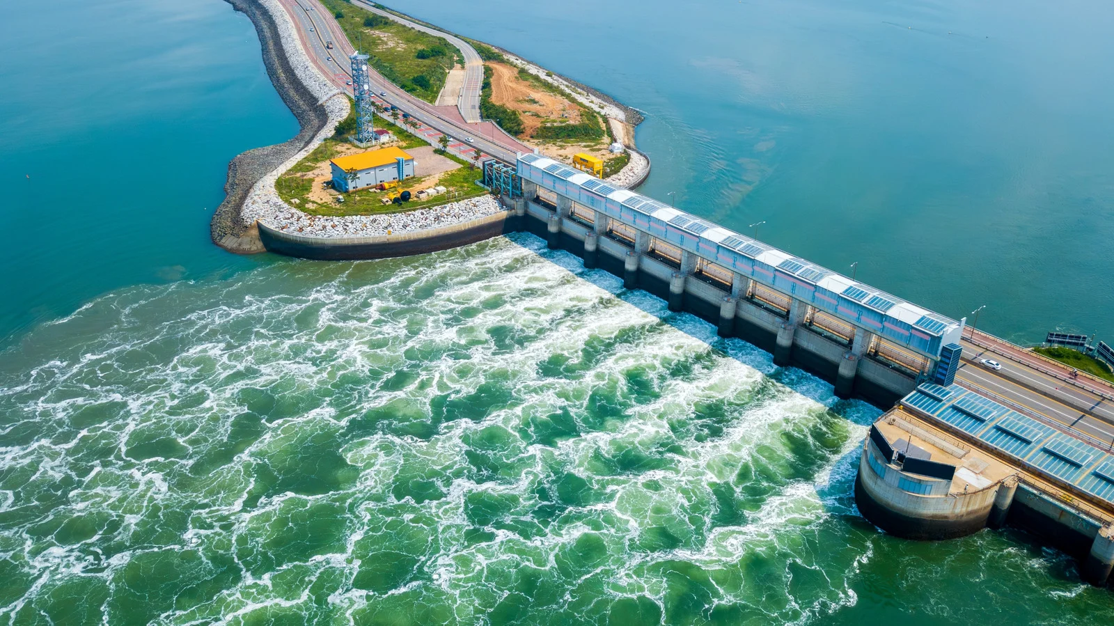 Tidal Turbines: High Potential, High Hurdles