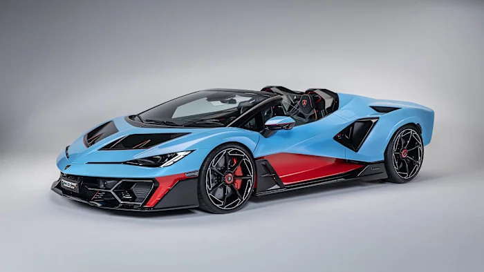 Lamborghini’s Fenomeno roadster roars into exclusivity with 1,080hp and a €5m price tag