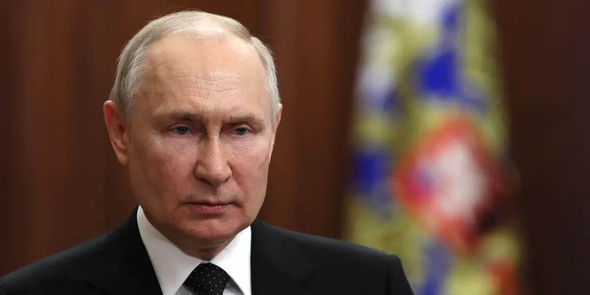 Kremlin Asserts Putin's Assured Victory, Questions Need for Elections