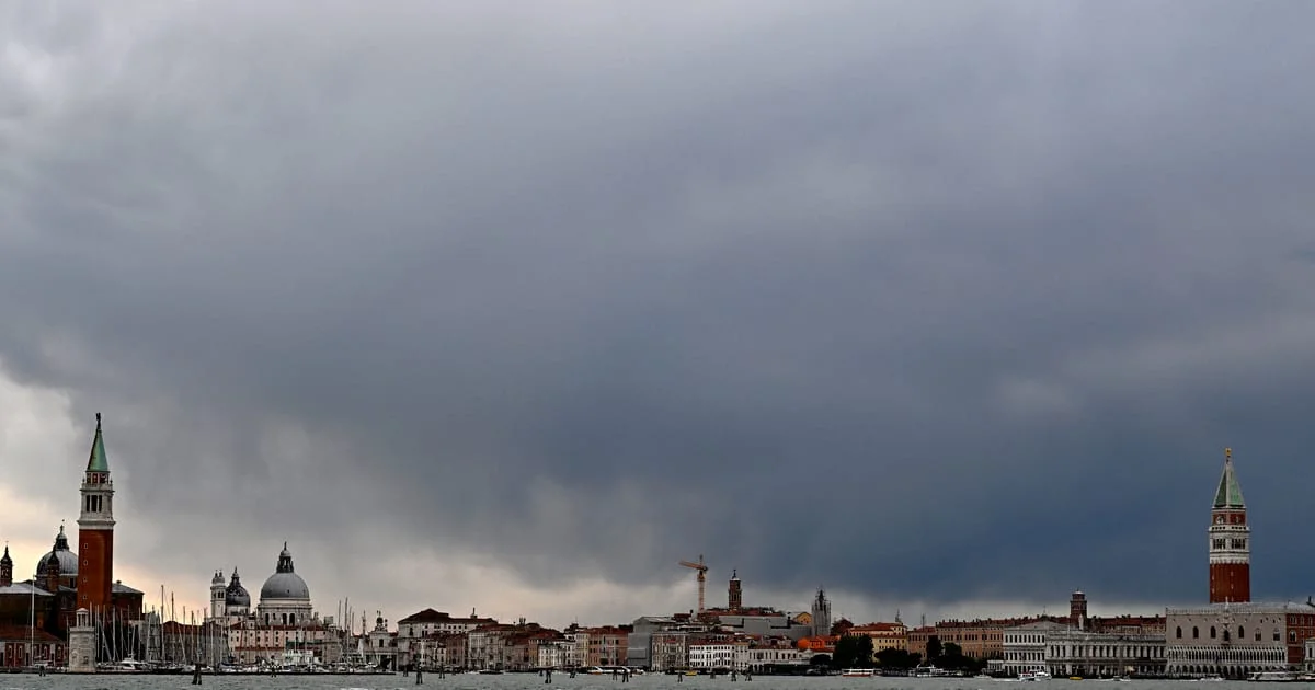 Venice Biennale Jury Resigns as Russia Returns, Prizes Become Public Vote