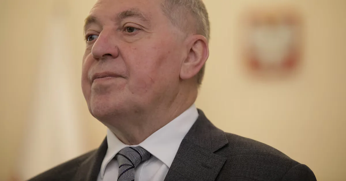 Polish agriculture minister resigns over Ukrainian grain imports amidst farmer protests.
