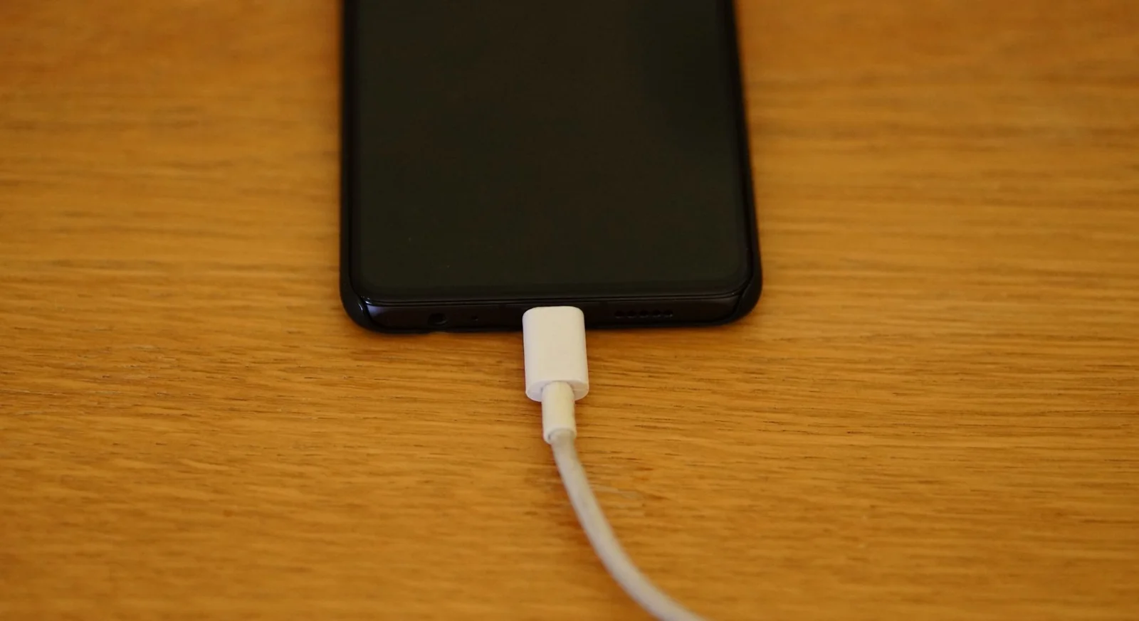 Harvard-backed finding: charging a phone at night can throw off sleep and aging signals