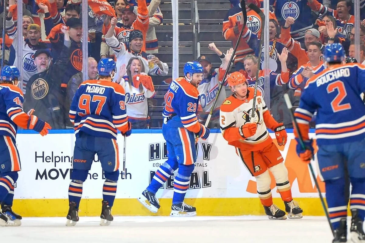 Oilers ride McDavid-Draisaitl duo to keep playoff hopes alive
