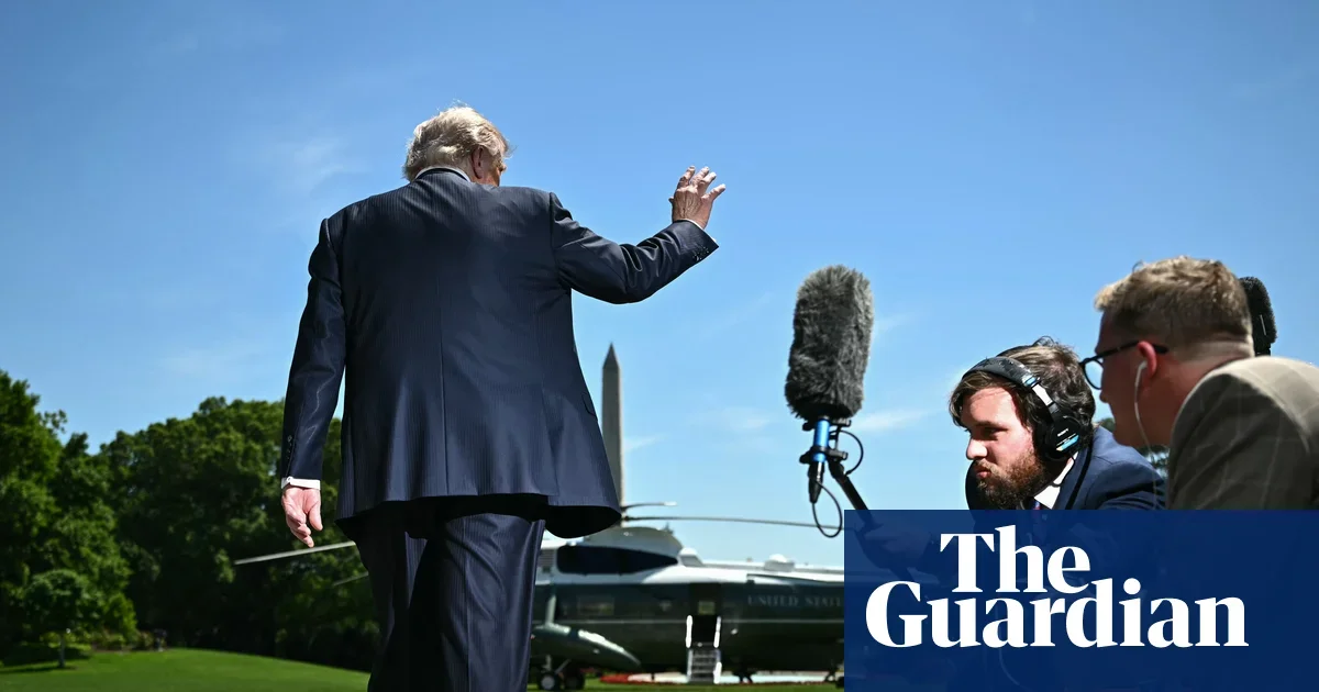 Trump heads to Beijing for pivotal Xi talks as Iran crisis shadows visit