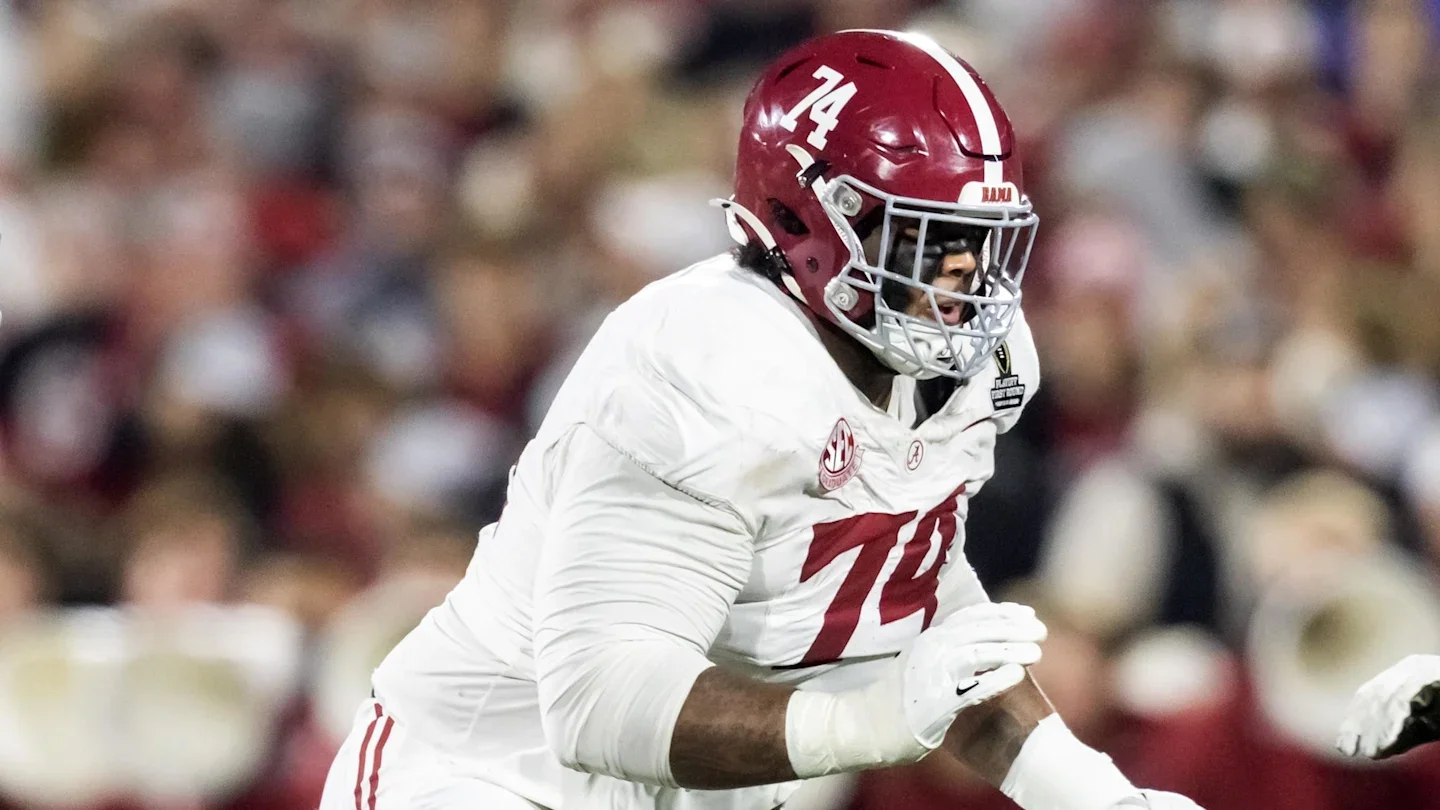 Dolphins ride the big gamble with Kadyn Proctor at 12