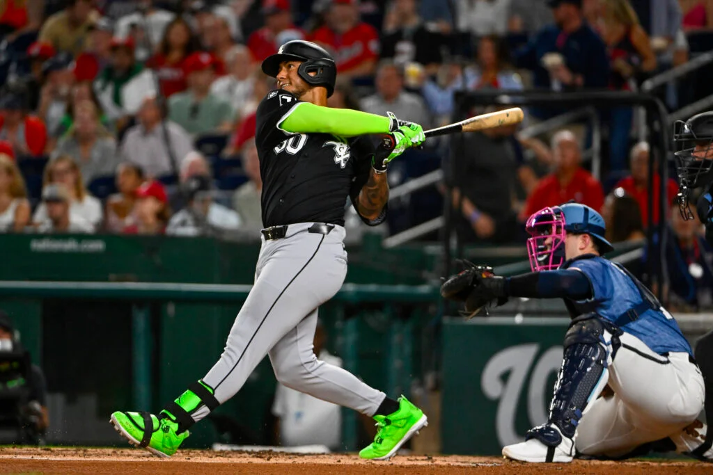 Blue Jays land Lenyn Sosa to bolster infield depth