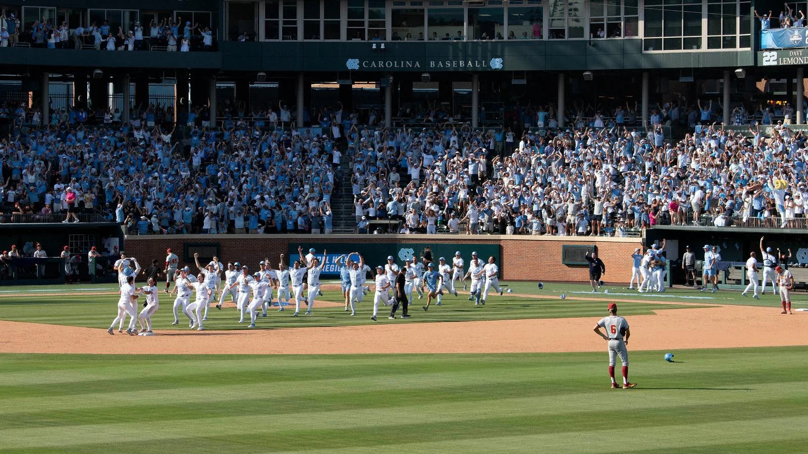 Tar Heels Ride Walk-Off to Omaha, Return to the College World Series