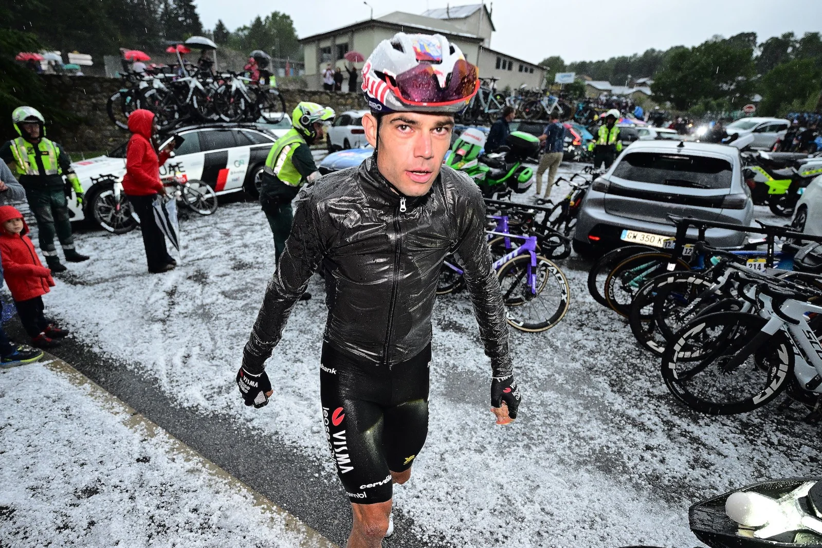Pogacar slows peloton as hailstorm cancels Vuelta stage 3 at Font Romeu