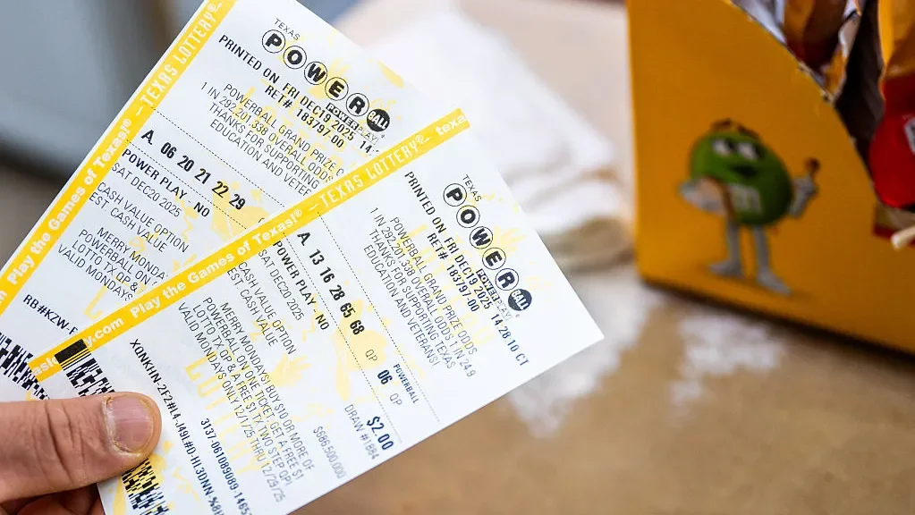 Powerball climbs to $396 million ahead of July 4 drawing