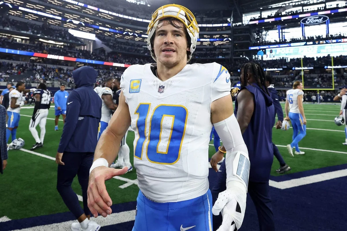 Chargers’ 2026 schedule opens with a friendly start before a brutal early gauntlet