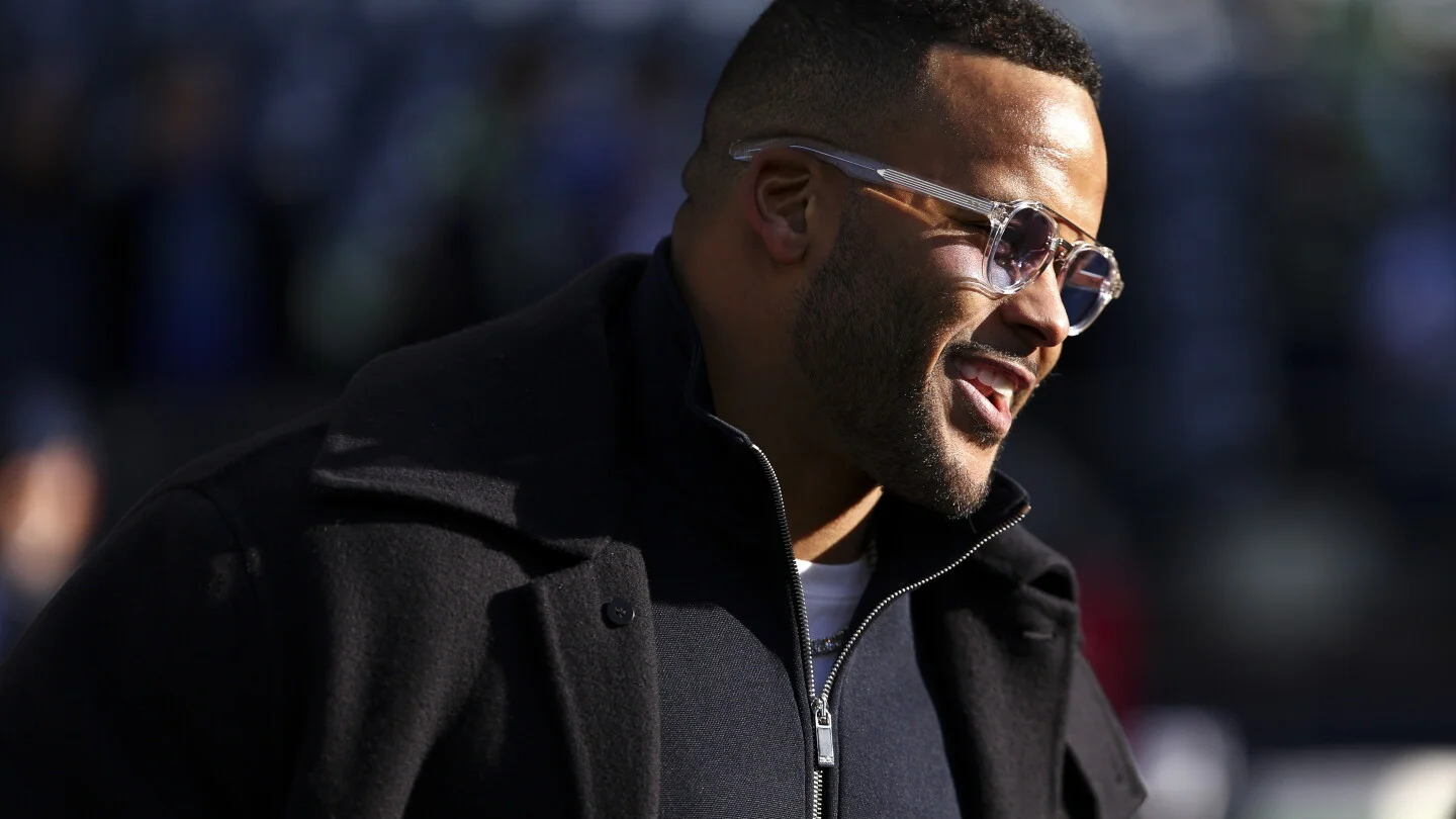Donald’s comeback decision could come in days as Rams plan staged return