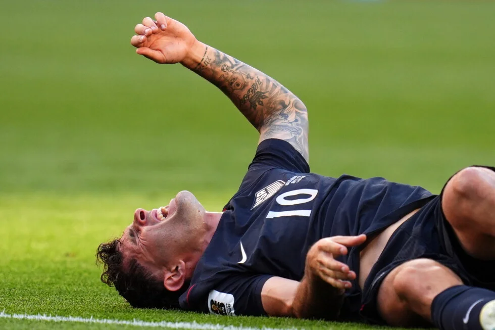 Pulisic suffers leg fracture as US exits World Cup to Belgium