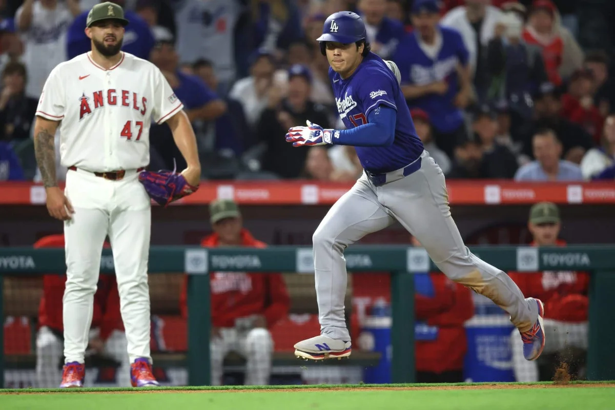 Ohtani's netting play sparks Dodgers' 15-2 rout of Angels