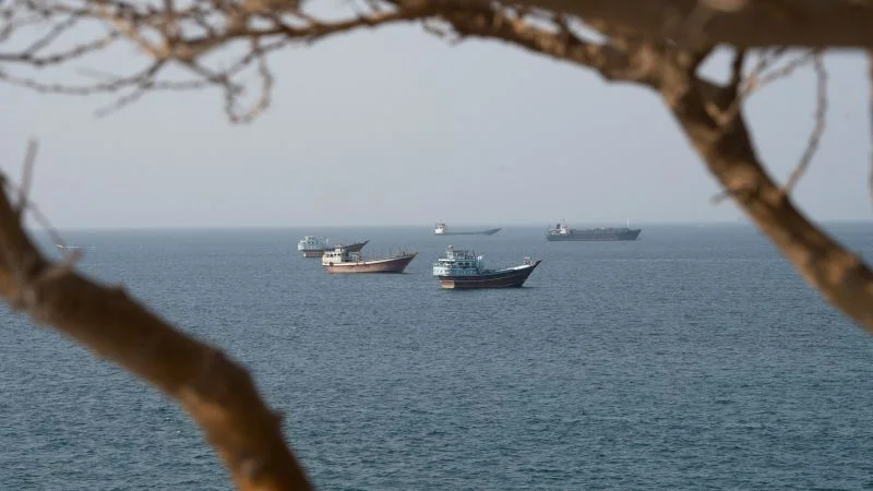 Gulf tensions escalate as UAE halts Iran trade amid missile row