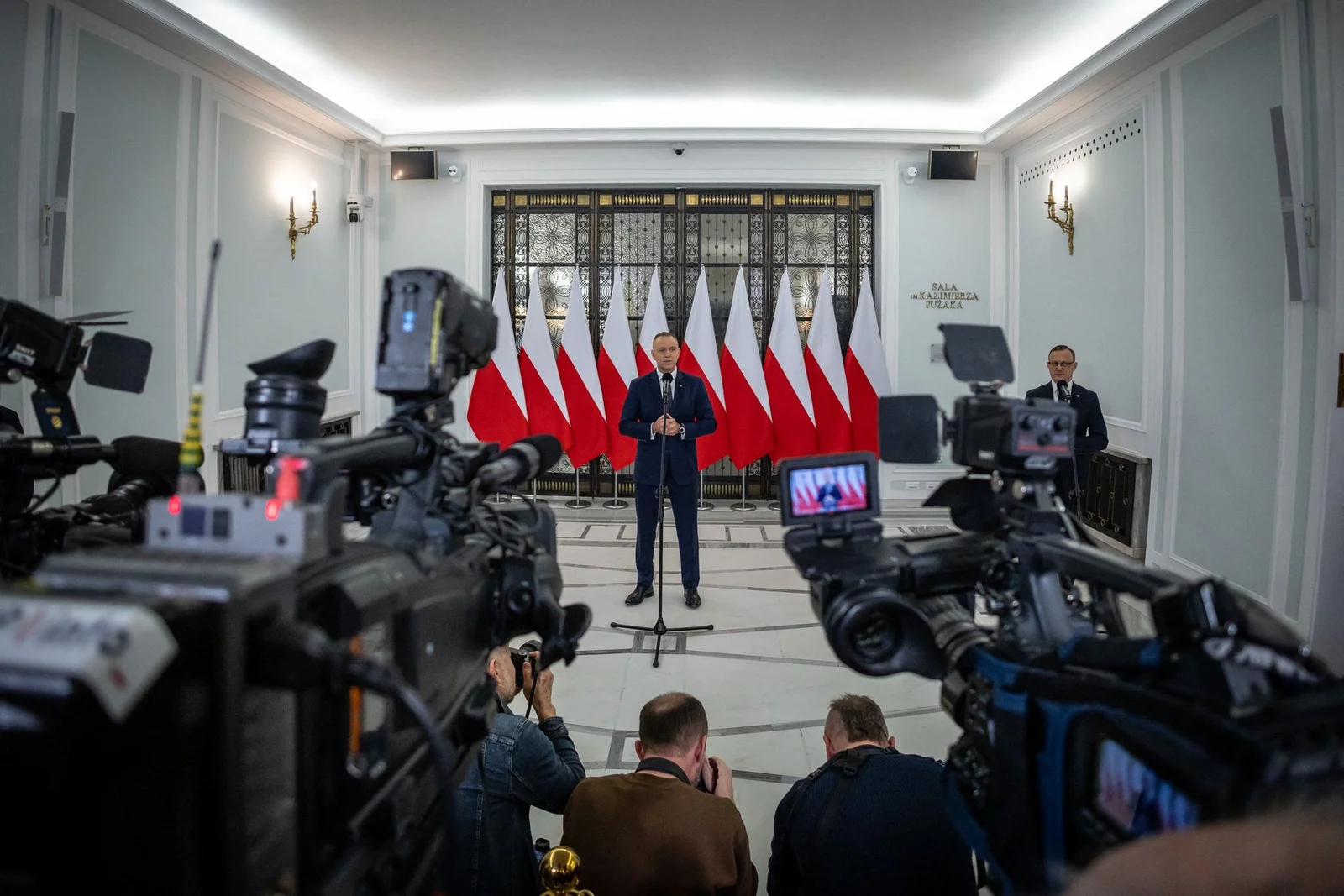 Polish ex-lawmaker returns state medal in protest of Zelensky honor revocation