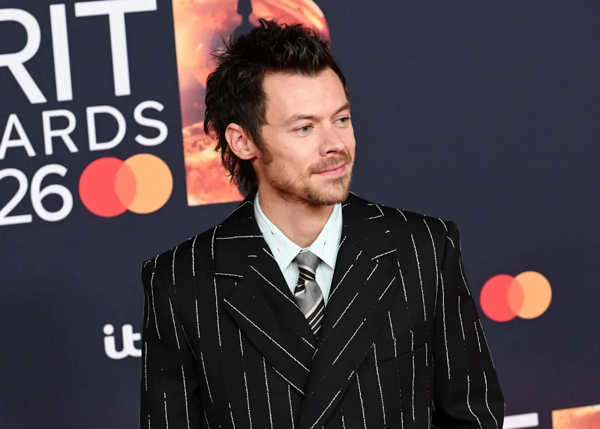 Harry Styles Team Responds to Fan Complaints About Blocked Views on Tour