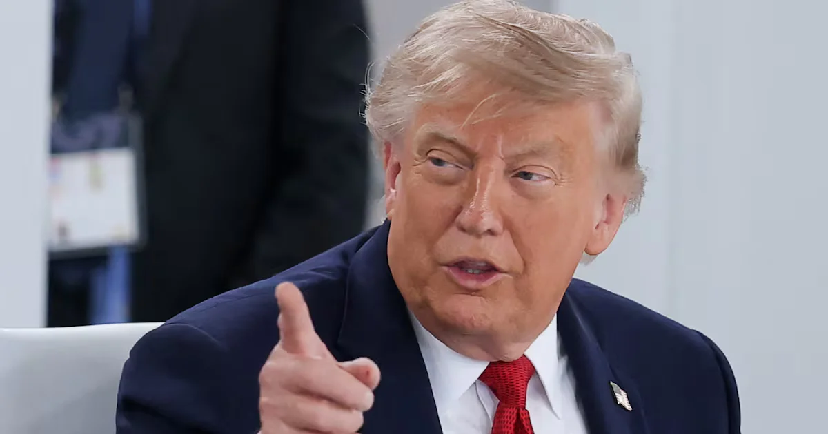 Trump's G7 chair mishap met with a Canadian chair swap