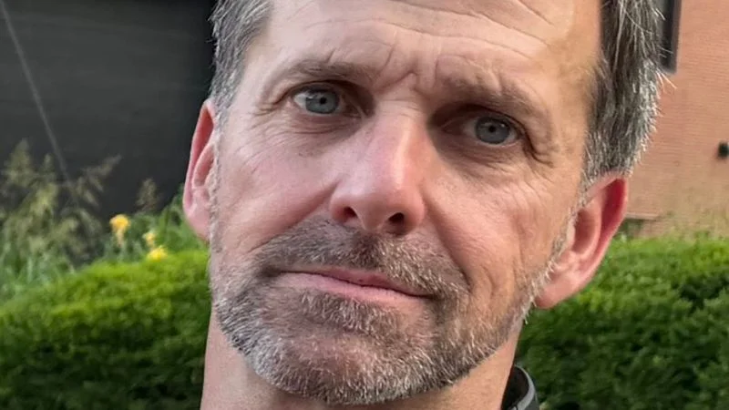 Survival-trained ex-soldier on the run after Tennessee shooting