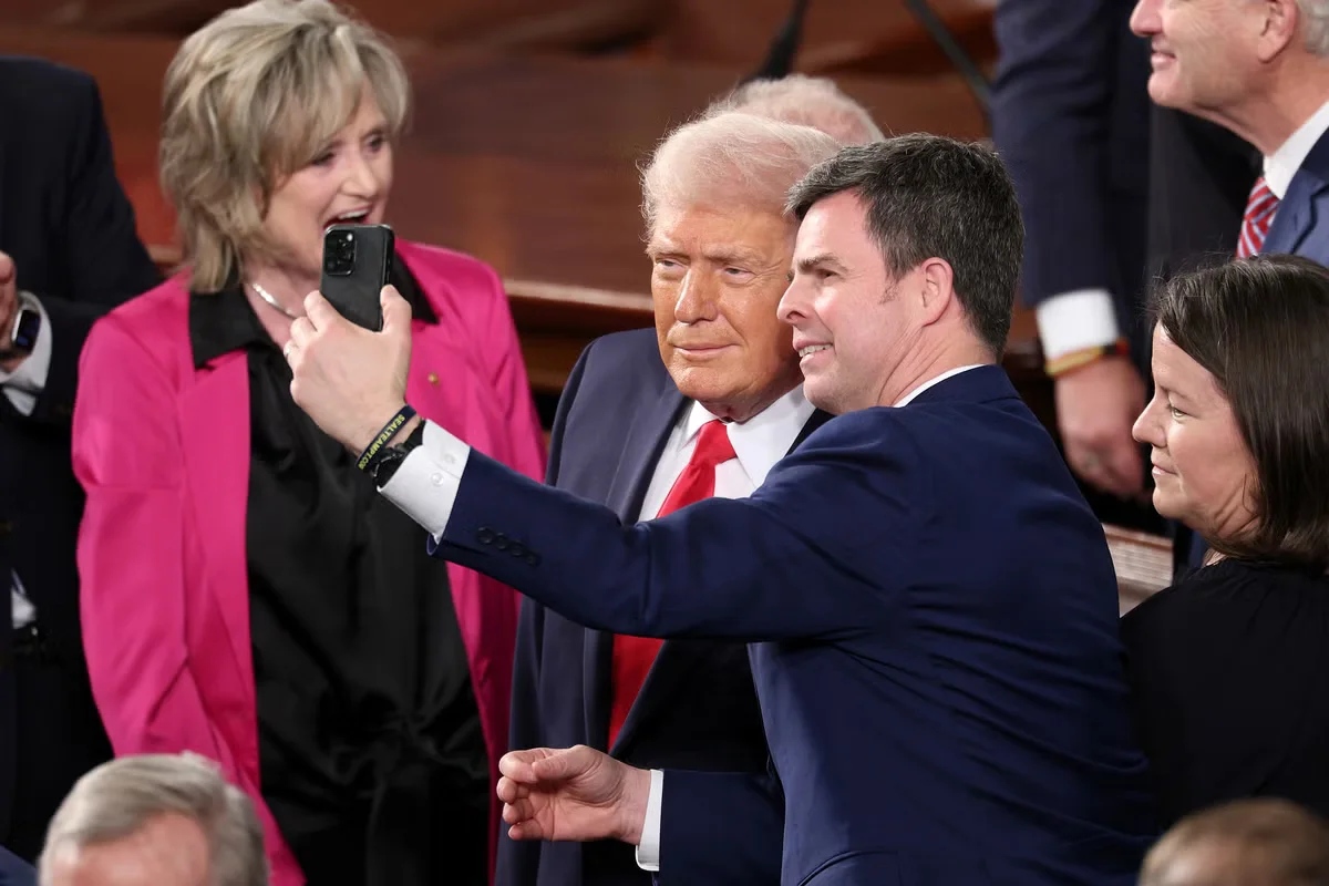 Trump photo op at Dallas GOP event comes with an $88,600 price tag