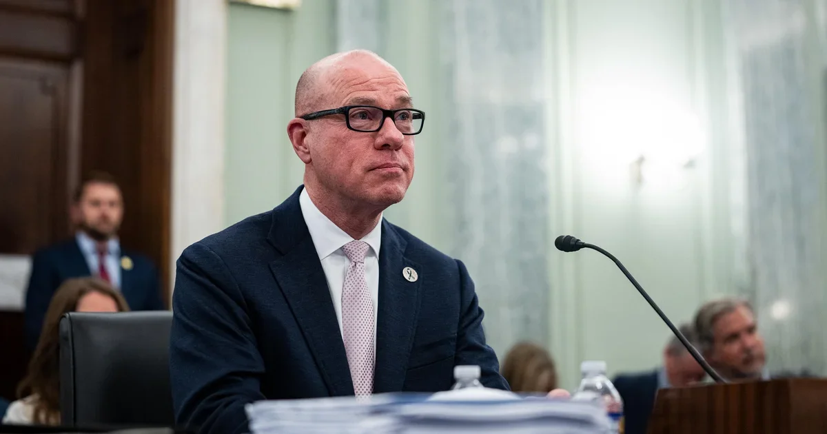 FAA chief says Compaq-powered ATC is safe but inefficient, modernization underway