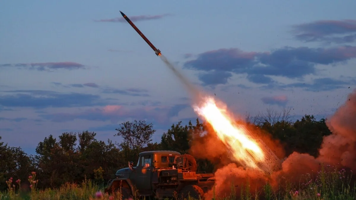 Ukraine's Offensive Strikes Russian Positions, Advances Near Bakhmut