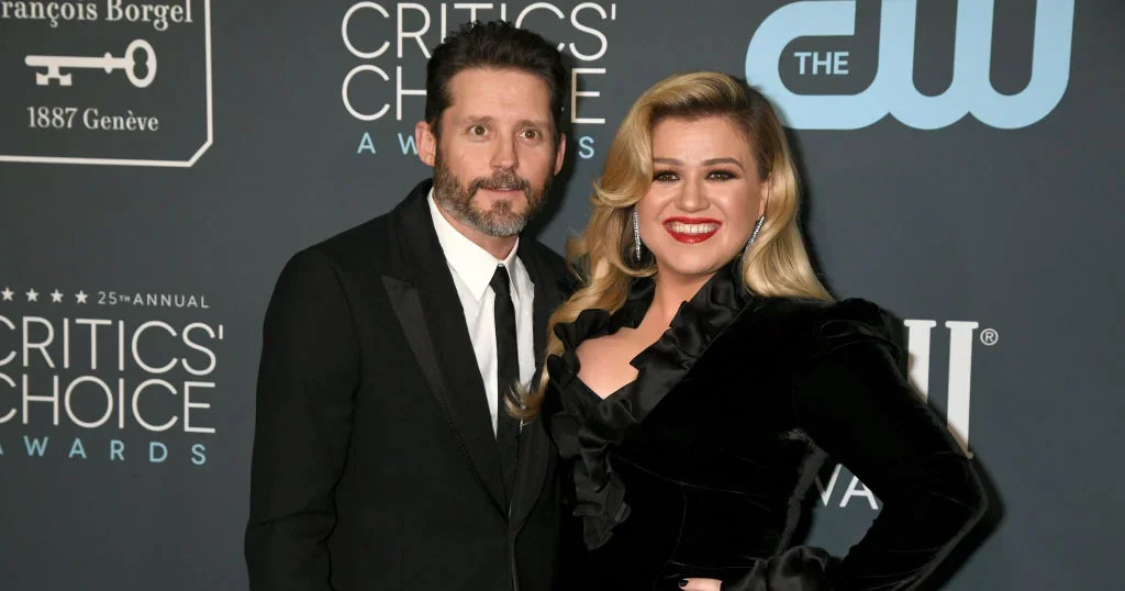 Kelly Clarkson's Ex-Husband Brandon Blackstock Dies at 48 After Secret Cancer Battle