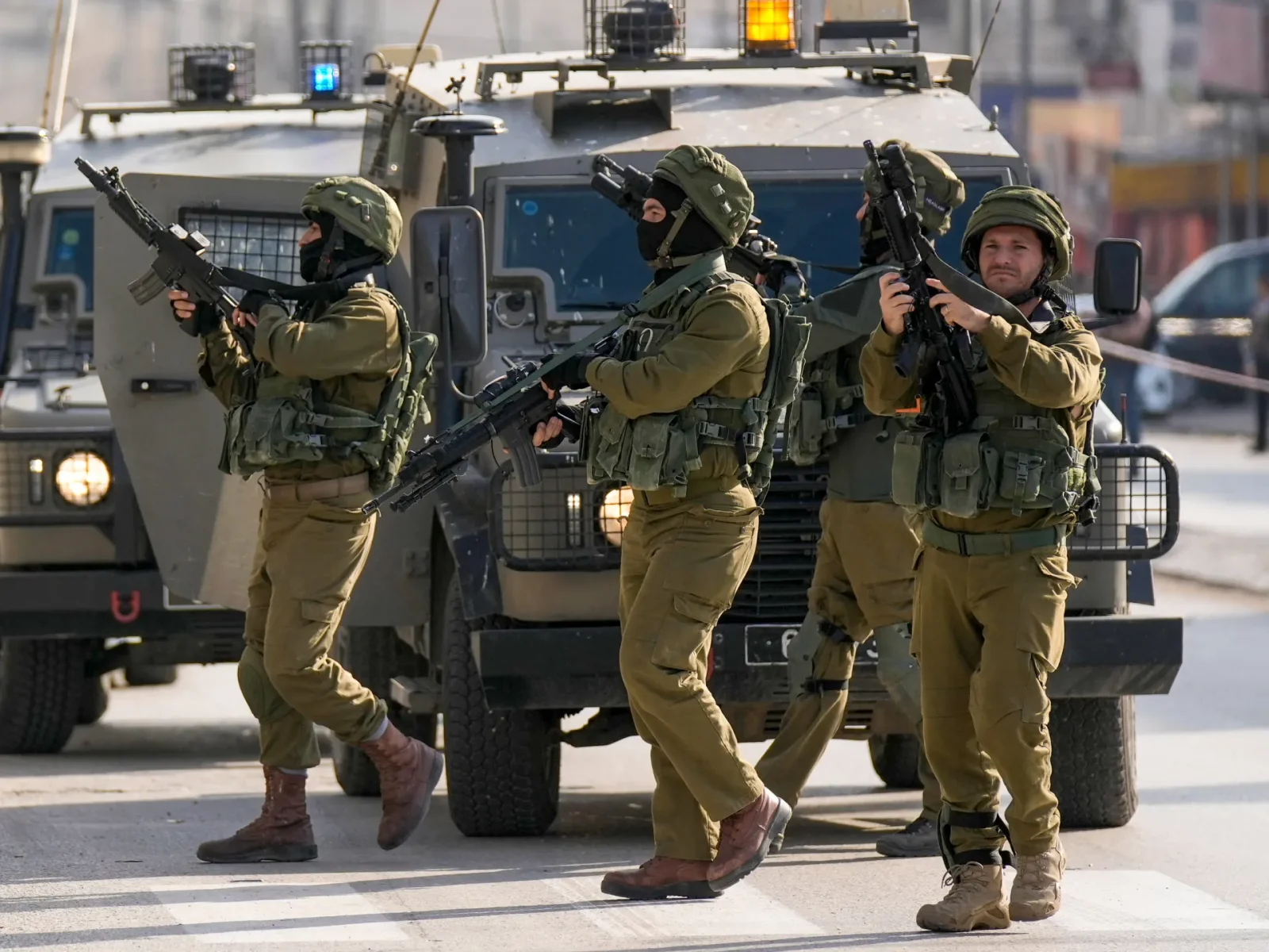 Jerusalem car ramming results in fatal shooting.