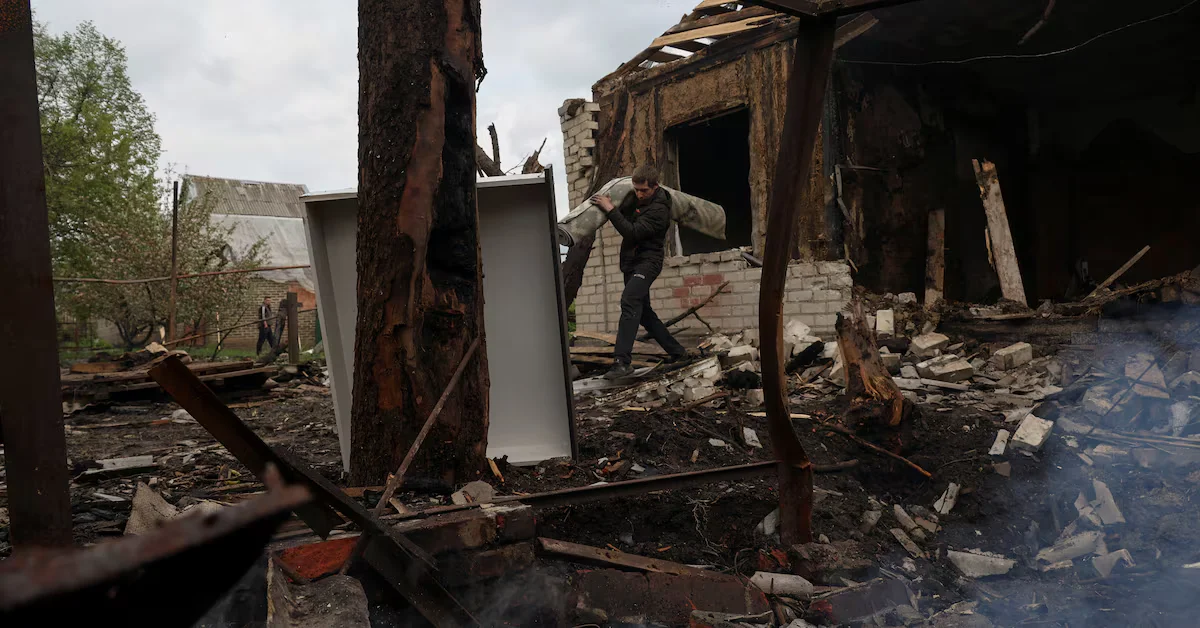 Russia and Ukraine explore peace options, including demilitarized zone and territorial arrangements.