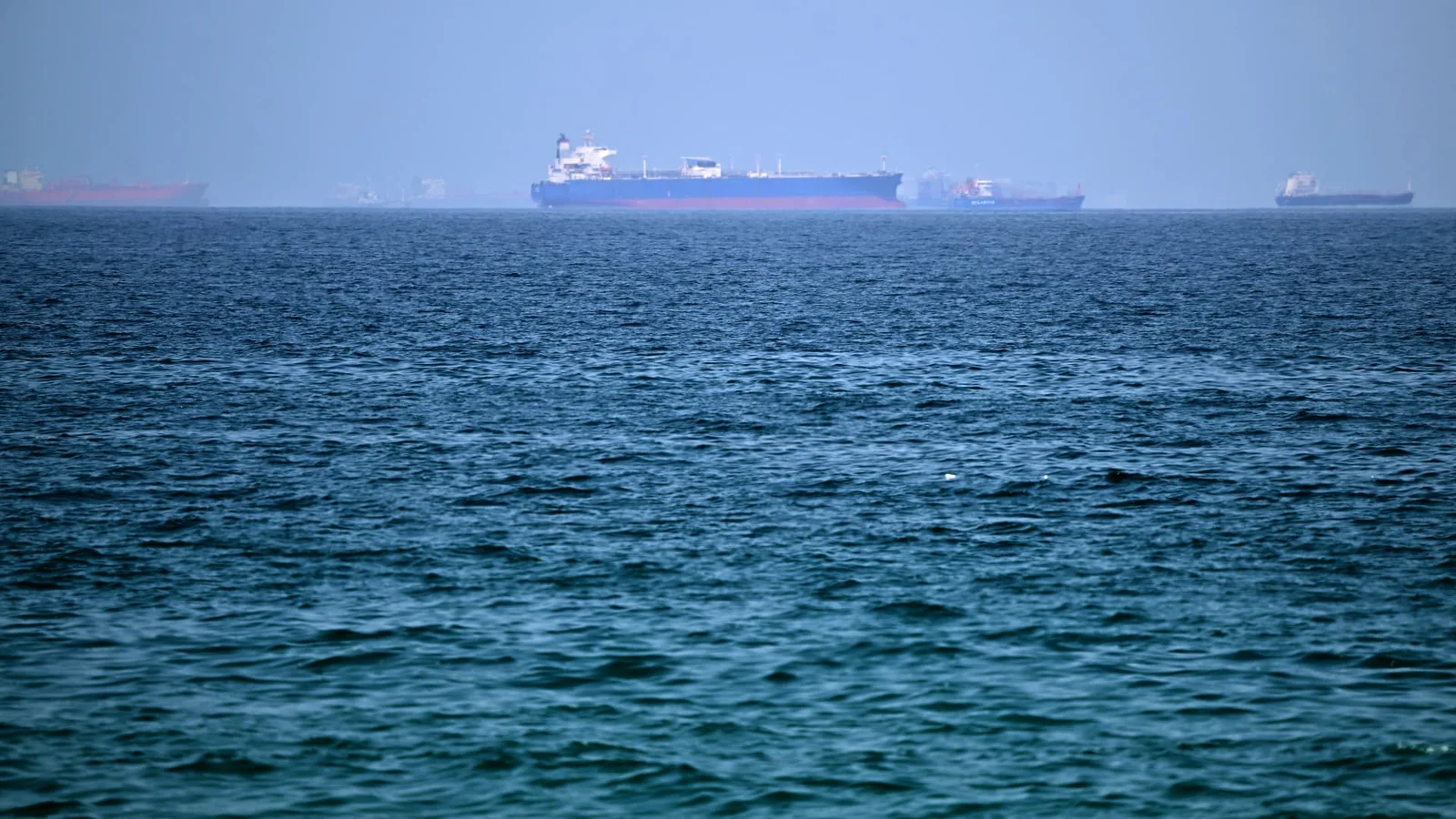 Oman Joins UK and France in Push to Secure Hormuz Shipping