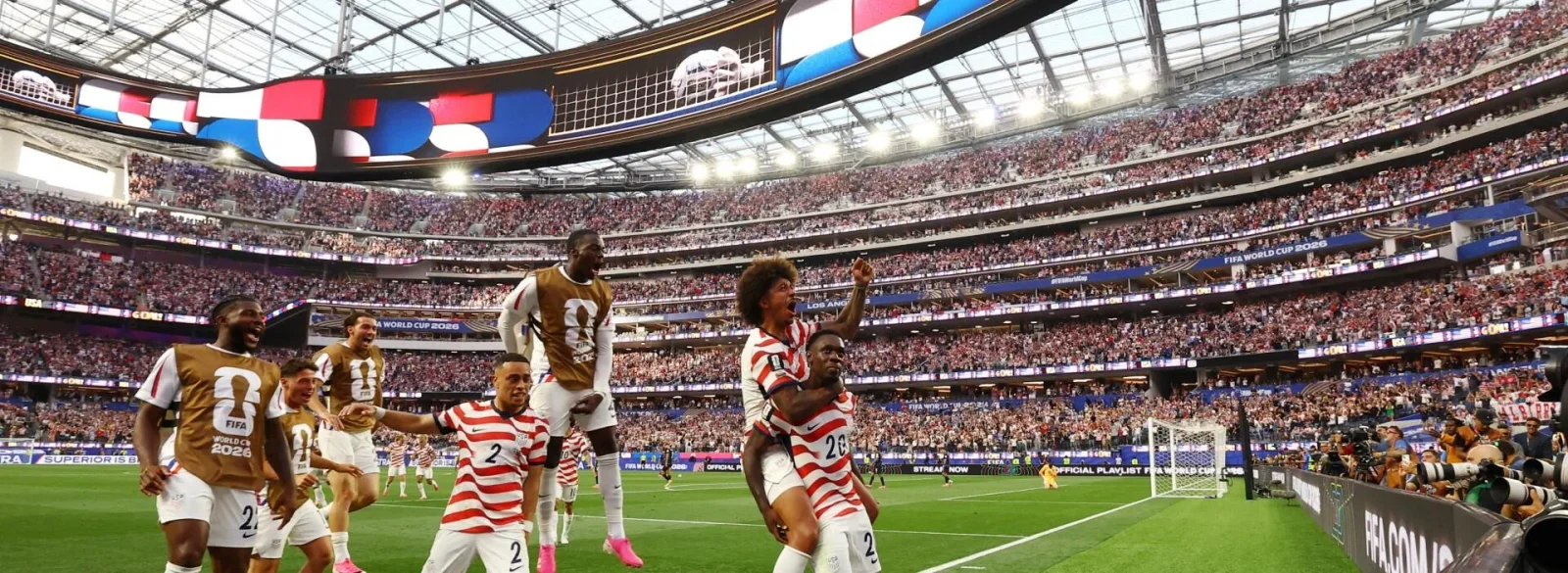 World Cup Showdown: Expert Bets on USA vs Australia (Over 2.5 Goals)