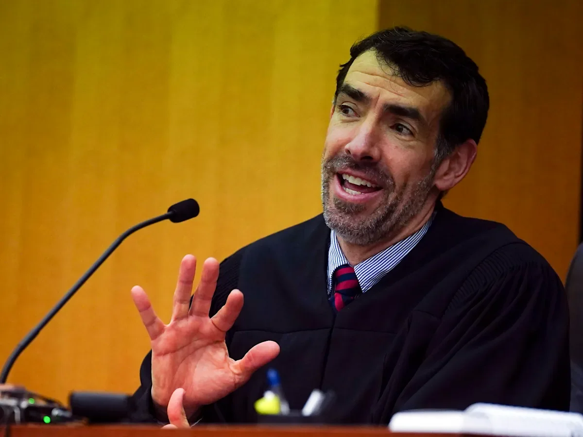 Georgia prosecutors ordered to respond to Trump's challenge.