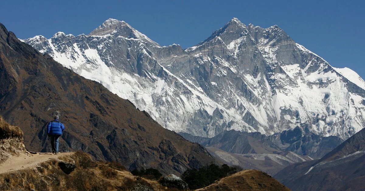 Nepali Sherpa Sets Record with 26th Mount Everest Ascent