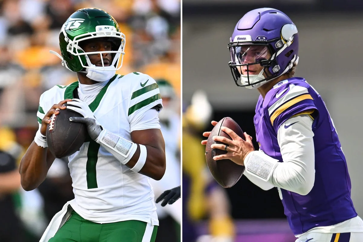 Jets' Geno Smith Shines in Preseason as QB Depth Battles Take Center Stage